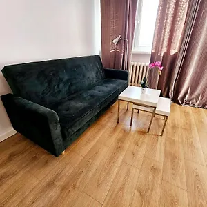 First Zoliborz 7 Warszawa